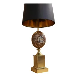 Lampe en bronze et oeuf en pierre, signée Charles à Paris. …