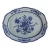 Soupière en faïence bleu et blanc avec son plat. Compagnie des … - Moinat - Porcelaine