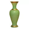 Lampe montée sur un vase opaline vert avec filets dorés. - Moinat - Opaline