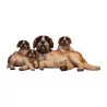 Groupe de chiens St-Bernard couchés en bois sculpté et teinté … - Moinat - Brienz