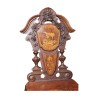 Chaise en bois sculpté de Brienz en Suisse. Les plateaux sont … - Moinat - Accessoires de décoration