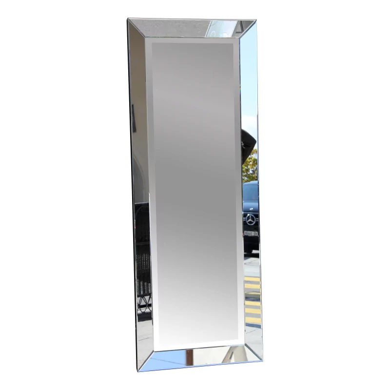 großer Garderobenspiegel mit abgeschrägtem Glas und Rahmen in - Moinat - Spiegel
