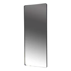 Grand miroir de avec cadre en fer plat couleur argent.