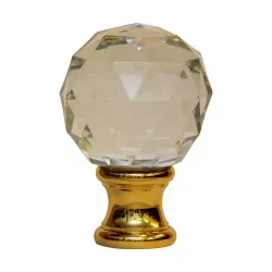 Treppenkugel aus bearbeitetem Glas mit einer diamantartigen Facette …
