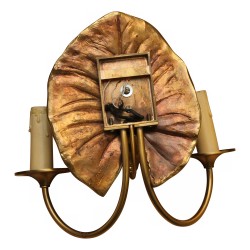 Seerosenleuchter aus vergoldeter Bronze mit 2 Lichtern.
