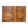 Grande armoire vaudoise avec 2 portes ouvrant sur 4 rayons et - Moinat - Armoires