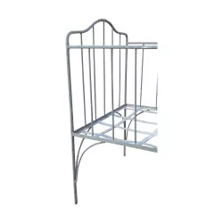 Child’s bed in wrought iron painted white. Bedding: L120 x D60 …