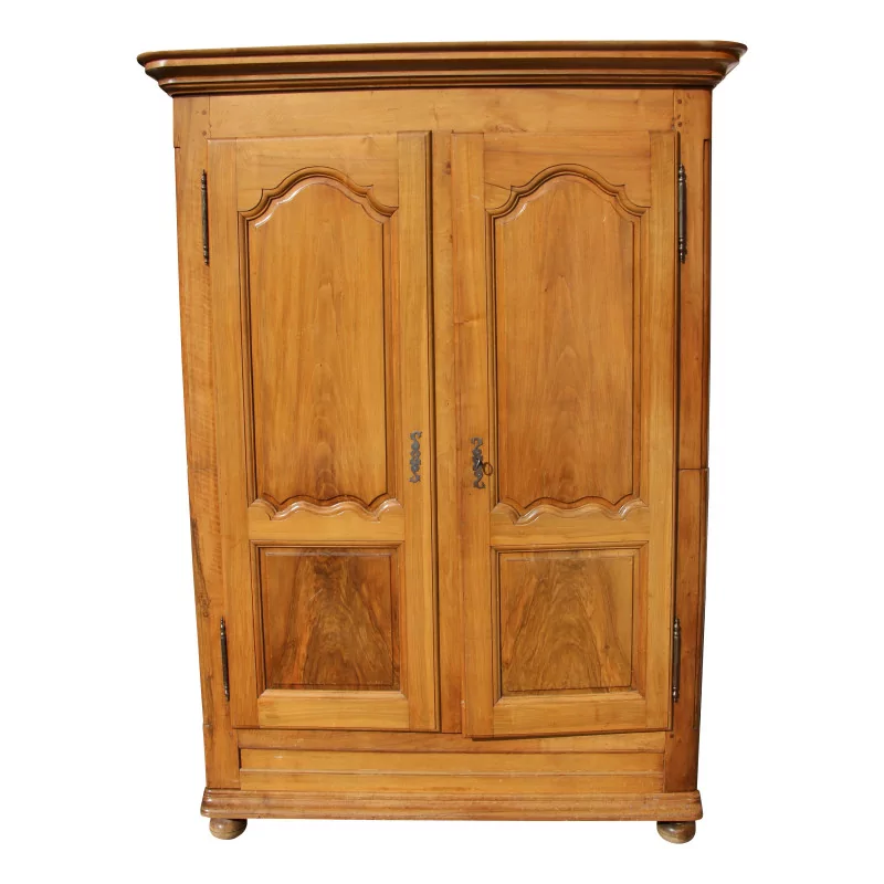 Vaud cabinet in walnut, face and sides with molded panels. … - Moinat - Cupboards, wardrobes