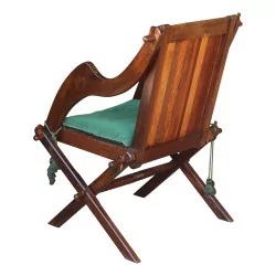 美式桃花心木铰接式扶手椅，带天鹅绒嵌件……