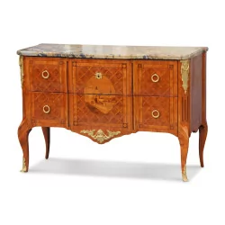Louis XV transition chest of drawers without crosspiece, mounted on oak.