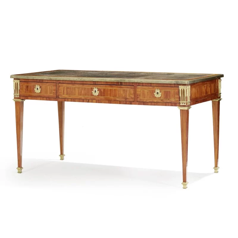 Louis XVI period bureau plat stamped P.Coignard, in - Moinat - Desks Louis XVI period bureau plat stamped P.Coignard, in - Moinat - Desks