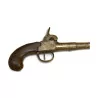 Pistole mit Nussholzschaft und Blumengravur. … - Moinat - Dekorationszubehör