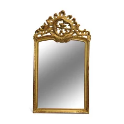 Miroir de Funk en bois sculpté doré à fronton ajouré d'une …
