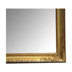 Miroir de Funk en bois sculpté doré à fronton ajouré d'une …