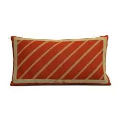 “Oasis” cushion by Loro Piana in sweet pepper and grey.