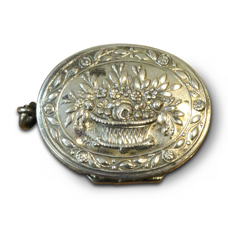 Pomponne pendant box with floral decorations. - Moinat - Silverware Pomponne pendant box with floral decorations. - Moinat - Silverware
