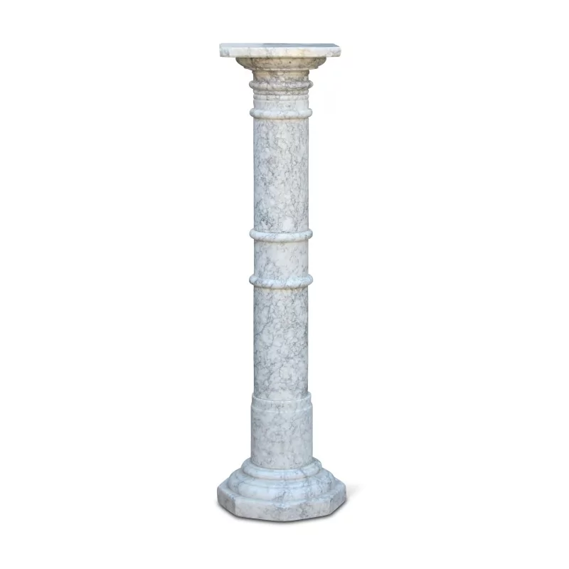 Carare white marble column. Italy, 20th century. - Moinat - Columns, Flares, Nubians