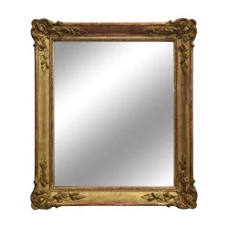 зеркало в стиле Людовика XV с позолоченной резной лепной рамой. Франция, …