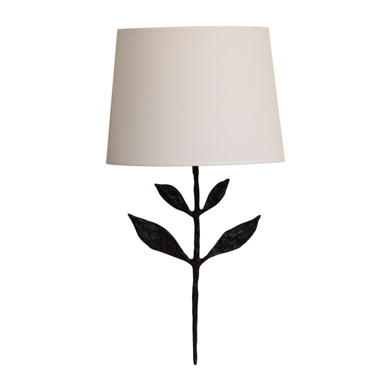 Applique SILVA GRANDE en bronze patiné avec abat-jour blanc. - Moinat - Appliques murales Applique SILVA GRANDE en bronze patiné avec abat-jour blanc. - Moinat - Appliques murales
