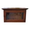 Vitrine directoire en noyer. Suisse, 18ème siècle. - Moinat - Etagères, Bibliothèques, Vitrines