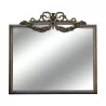 Miroir avec cadre en bois doré avec décoration guirlande de … - Moinat - Glaces, Miroirs