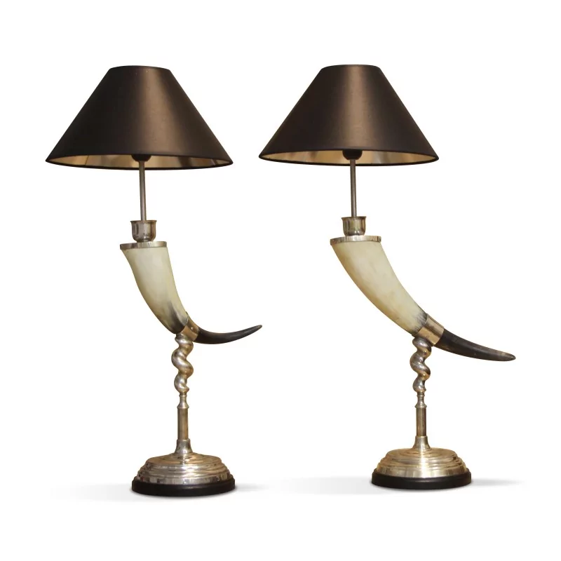 对带黑色内部灯罩的老式喇叭灯 - Moinat - 台灯