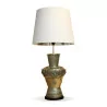 Lampe montée sur un vase en laiton argenté avec décors … - Moinat - Lampes de table