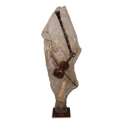 Eine Acryl-Montage-Skulptur von Franck TORDJMANN (1958), „eine Violine, eine Klarinette“
