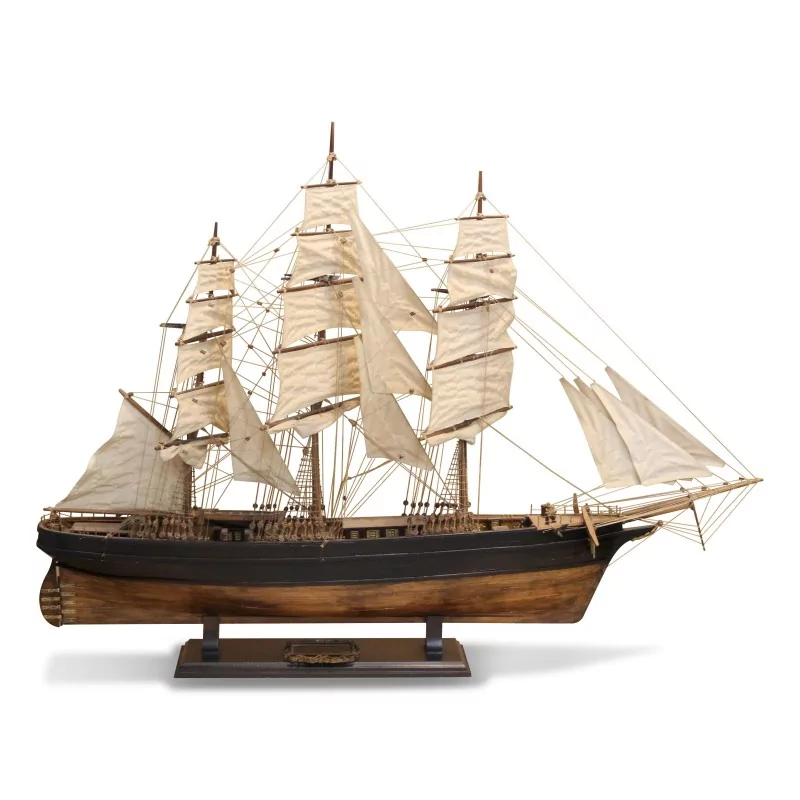 Maquette de bateau à trois mats. - Moinat - Accessoires de décoration Maquette de bateau à trois mats. - Moinat - Accessoires de décoration
