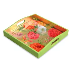 Tablett aus grünem Lack mit floralen Motiven auf goldenem Hintergrund