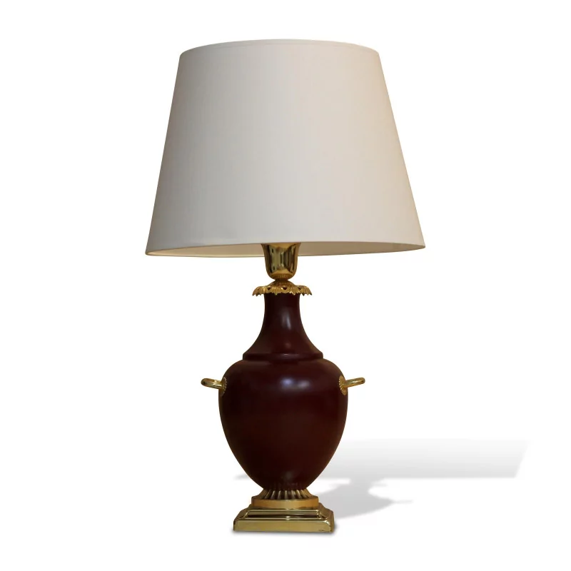 oxblood and gilt bronze vase lamp. Italy, around 1970. - Moinat - Table lamps