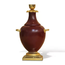 Lampe vase sang de boeuf et bronze doré. Italie, vers 1970.