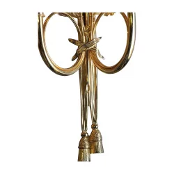 Louis XVI hunting horn sconce with knot at the top and …