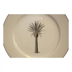 black “PALM TREE” plate. Dishwasher safe.