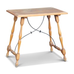 kleiner Schreibtisch