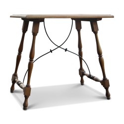 kleiner Schreibtisch