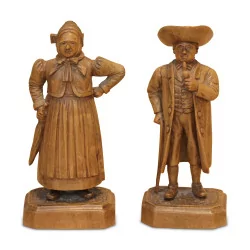Pair of small Swiss characters in carved wood. Brianz…