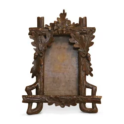 Brienz 的雕刻木框，装饰有橡树叶。 ……