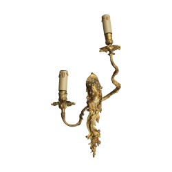 Paar Louis XV-Bronzeleuchter mit Putti. 2 Lichter. ENDE …
