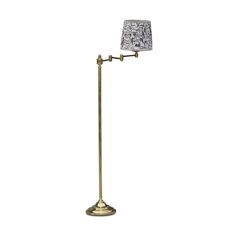 Gelenk-Stehlampe aus gewachstem, poliertem Messing mit gemustertem Lampenschirm … - Moinat - Stehlampen