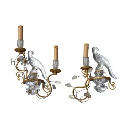 Paar asymmetrische Wandlampen Modell BAGUÈS aus vergoldetem Metall und …