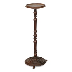 Louis XIII stand in oak. Late 19th, early 20th century.