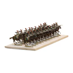 Plate of toy soldiers LOAD OF 21 CUIRASSIERS.