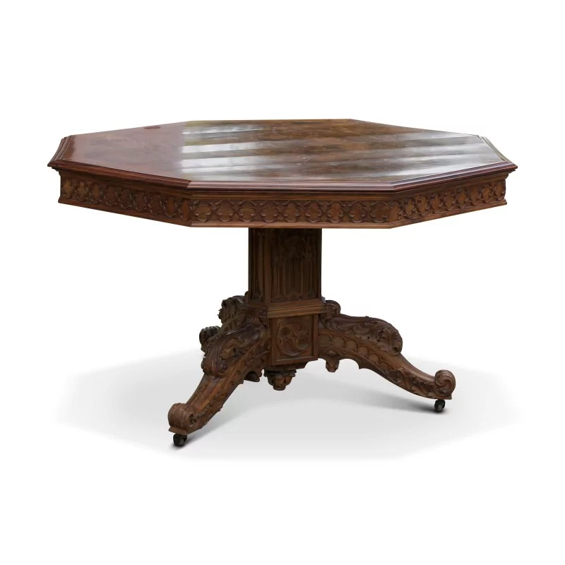 Неоготический восьмиугольный стол из богато украшенного орехового дерева. … - Moinat - Обеденные столы