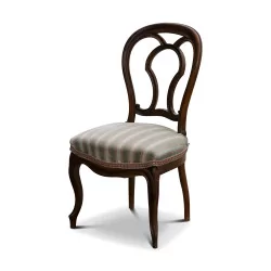 neugotischer Stuhl in Nussbaum. Restauriert werden. Herkunft von …