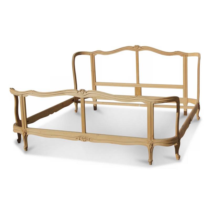 A Louis XV beech bed with basket head and feet - Moinat - Bed frames A Louis XV beech bed with basket head and feet - Moinat - Bed frames