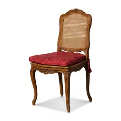 Ensemble de 4 chaises de style Louis XV en noyer mouluré avec …