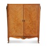 Kleiderschrank im Louis XV-Stil mit Blumenintarsien. … - Moinat - Schränke