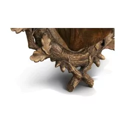 Tête de taureau avec collier en bois sculpté. Brienz, Suisse,