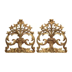 Pair of carved gilded wooden decorations, glued several times …